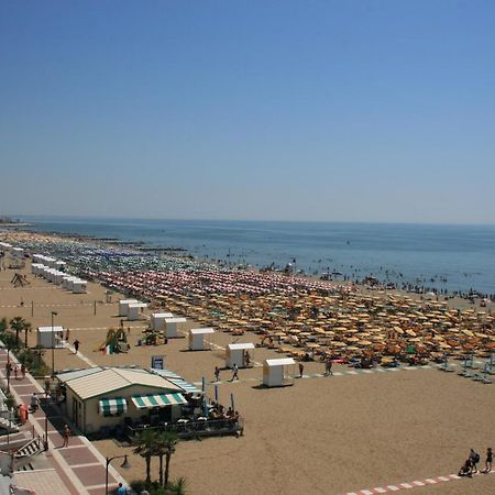 カオルレDuca Degli Abruzziアパートメント エクステリア 写真